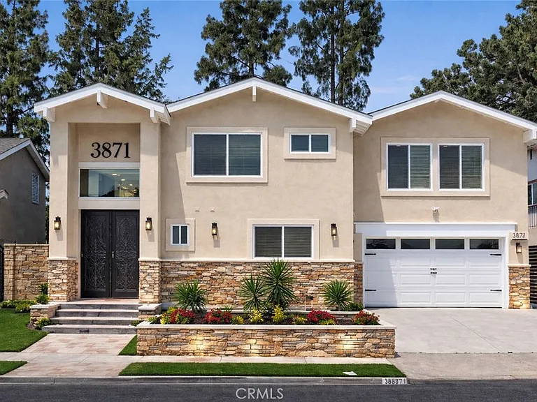 3871 Hendrix St — Photo 1