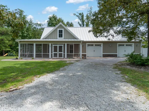 330 Half Moon Road, New Bern, NC 28560