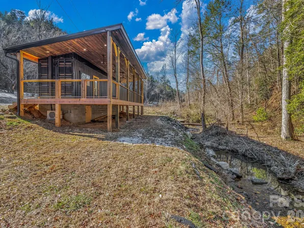 1115 Paint Rock Rd, Hot Springs, NC 28743