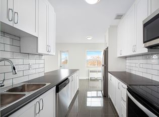 50 Adelaide Ave E and 290, Oshawa, ON L1G 1Y9
