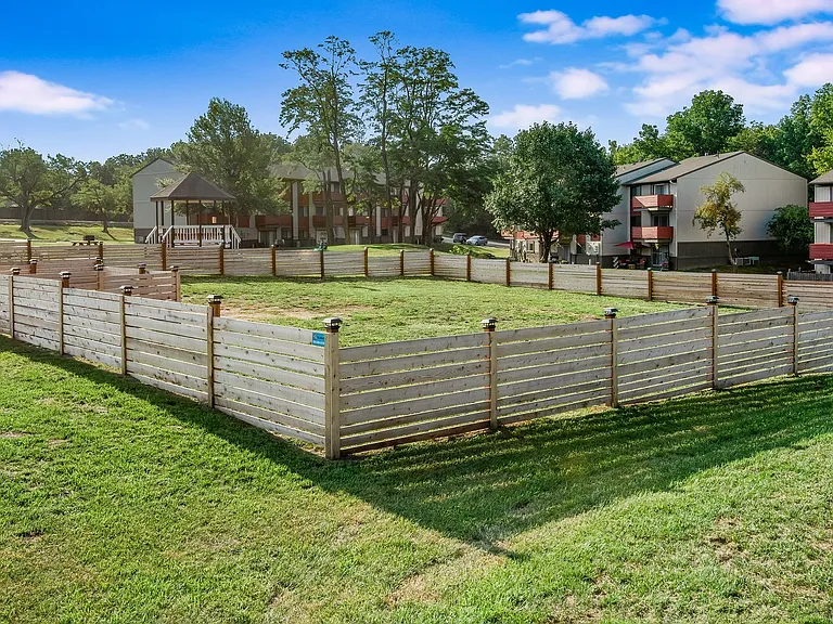 Applewood At The Cove Apartments — Photo 28