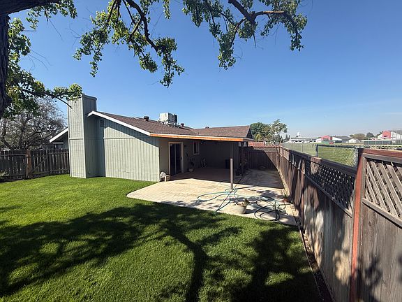 2nd image of 1543 Jameson Dr
