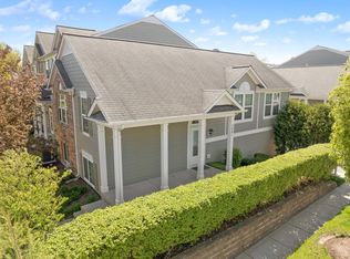 2401 Anna Way, Elgin, IL 60124