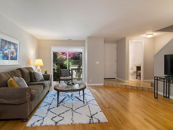 4th image of 122 Monte Villa Ct