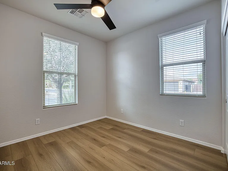 9937 W Andrea Dr — Photo 7