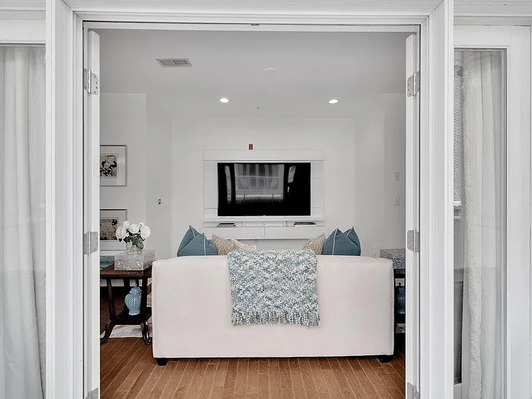 1903 Kenilworth Ave #111 — Photo 21