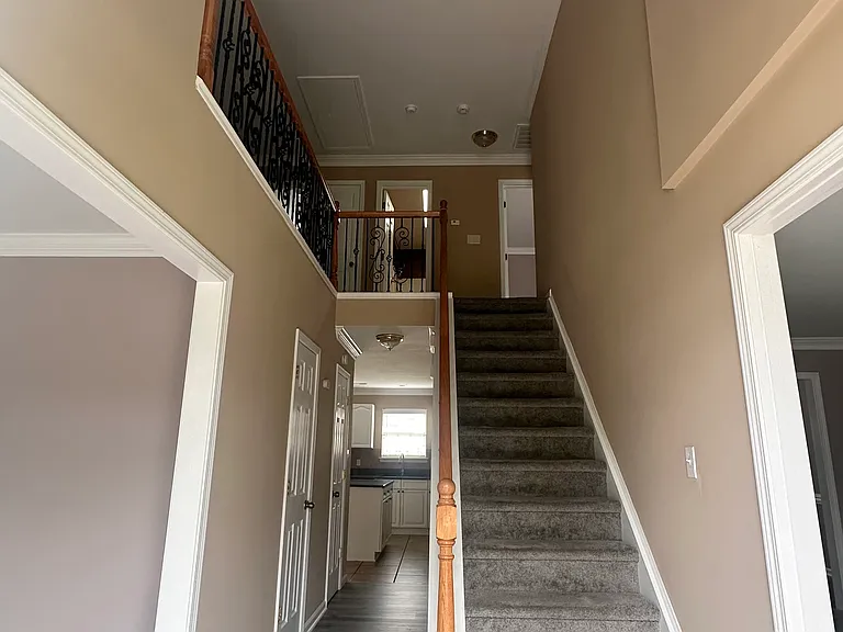 10146 Hawkeye Dr — Photo 1