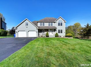 67 Ridgeview Crossing, Newington, CT 06111