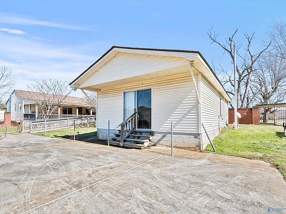 4th image of 3621 Winchester Rd