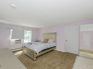 37 Millbrook Dr, Stony Brook, NY 11790