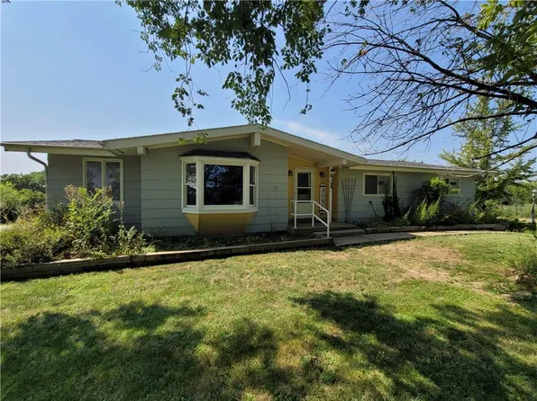 6773 Wild Horse Rd, Mc Louth, KS 66054