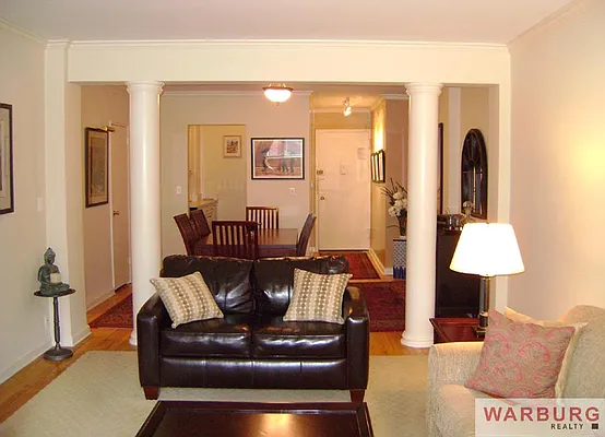 Sold by Warburg | media 17