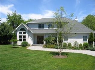 241 Sebonac Rd, Southampton, NY 11968