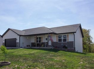124 La Vista Dr, Waynesville, MO 65583