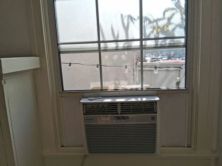 12818 E Penn St — Photo 10