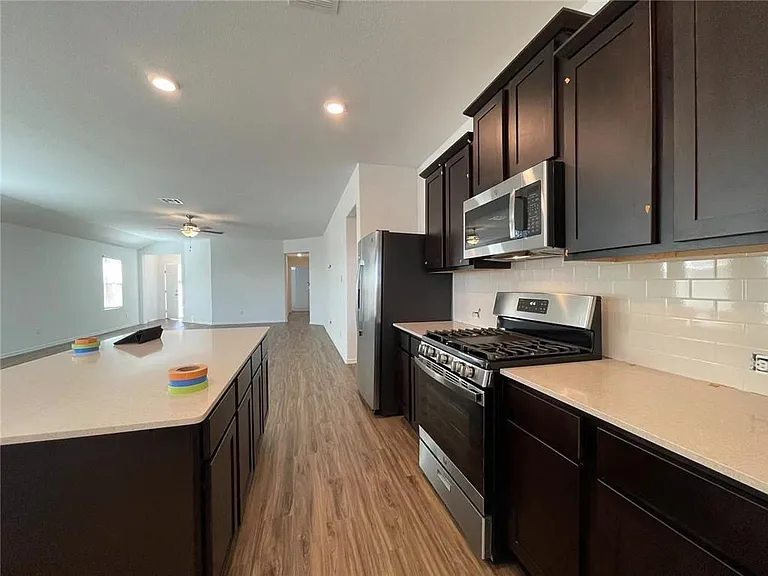 216 Arnage Dr — Photo 4