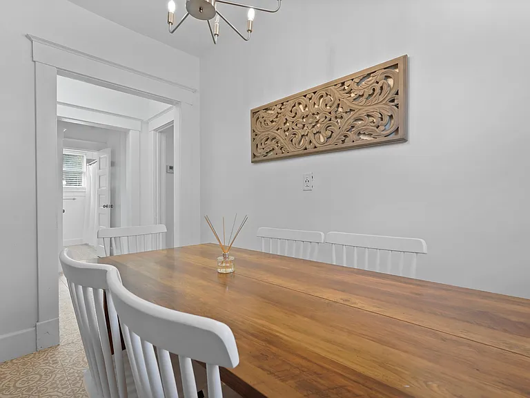 1004 E 33rd St #1/2 — Photo 31