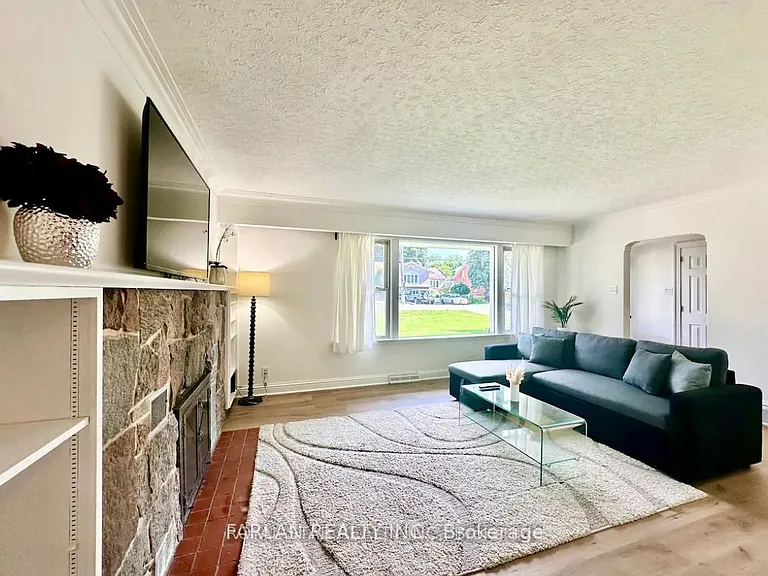 38 Lake Ave — Photo 5