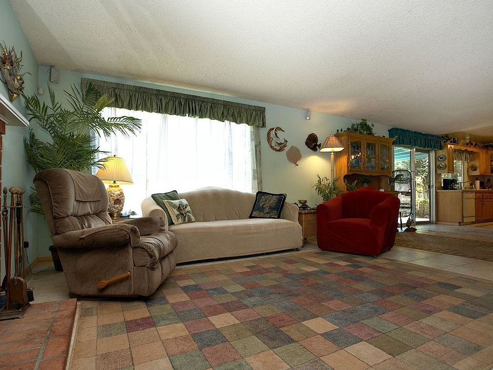 2nd image of 10339 Thanksgiving Ln