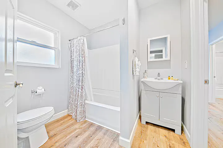 1320 W Balboa Blvd #A — Photo 11