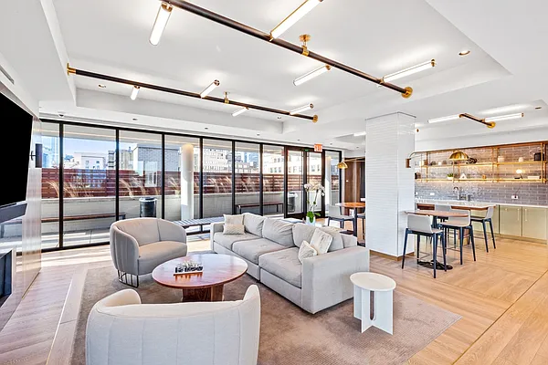 Rented by Greystar | media 68