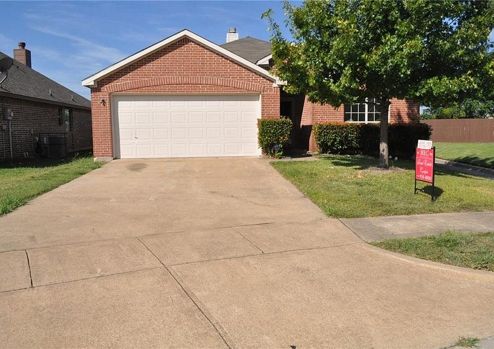 1st image of 349 Creekside Way