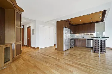 Sold by Avenue Sotheby's International Realty