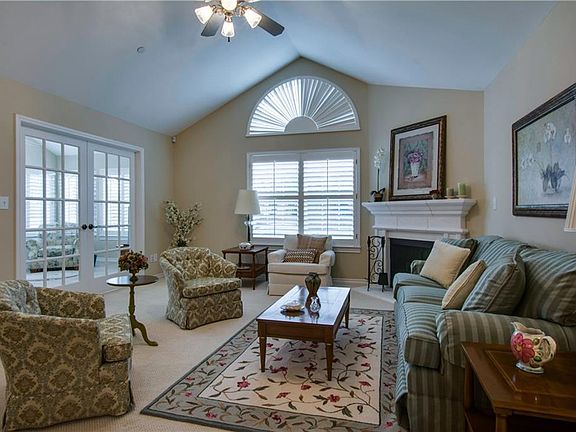 5th image of 2601 Marsh Ln Unit 34