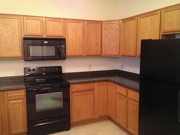 2nd image of W197N16925 Stonewall Dr Unit 106