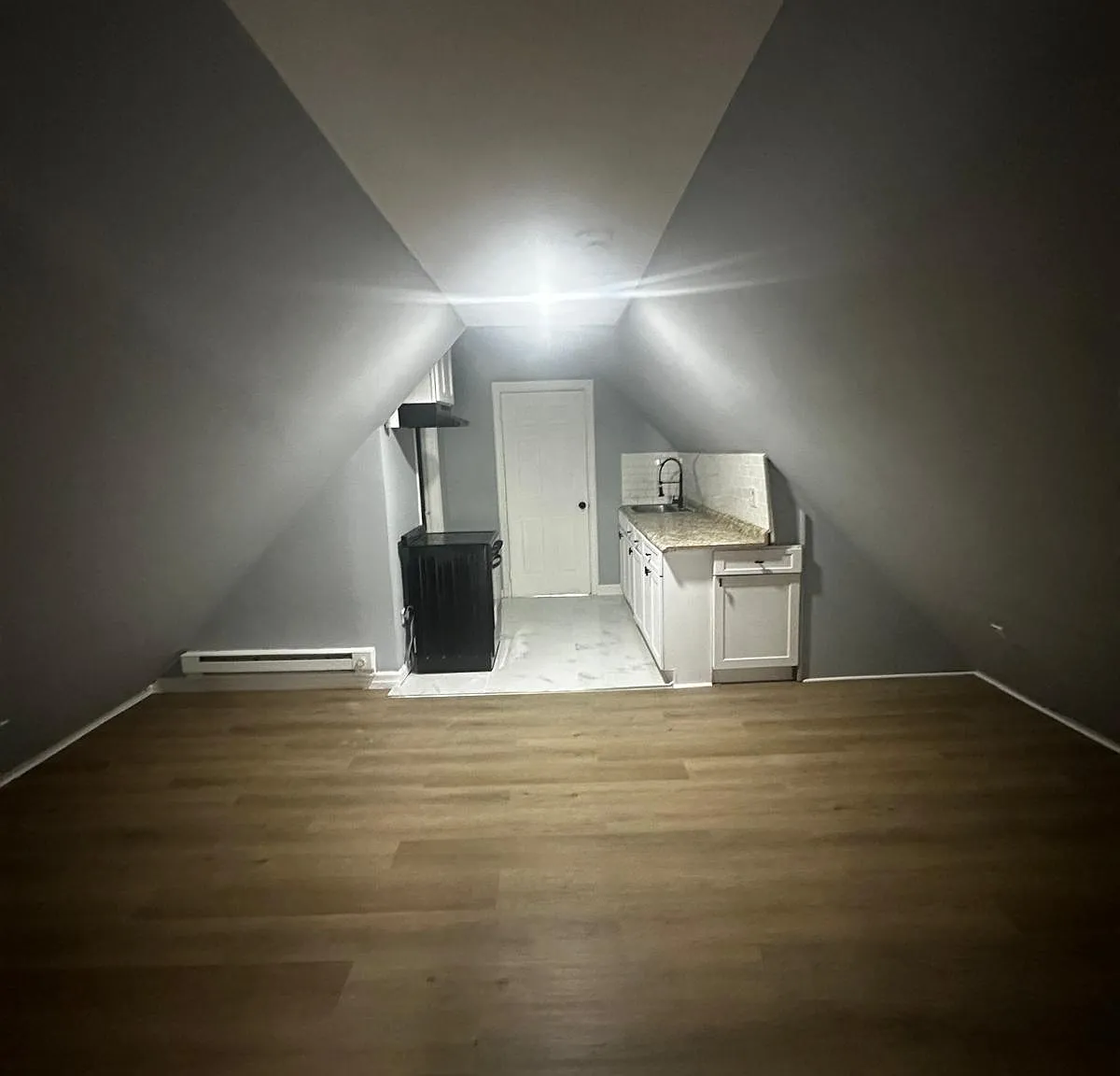 2 bed, $1,600 — Photo 2