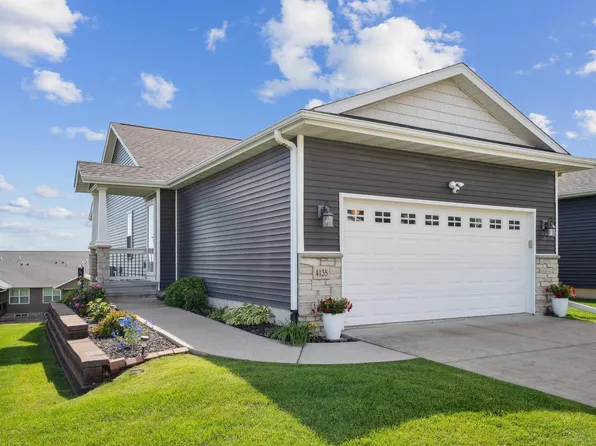 4135 Mourning Dove Dr, Waterloo, IA 50702