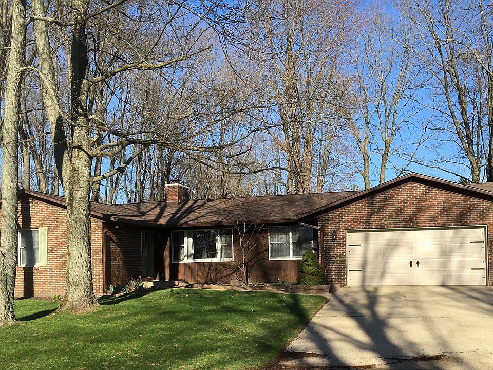 1st image of 85 Harvest Dr W