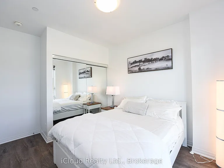 95 Dundas St W #4 — Photo 33