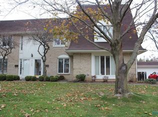 5122 Regency Dr APT 3, Toledo, OH 43615