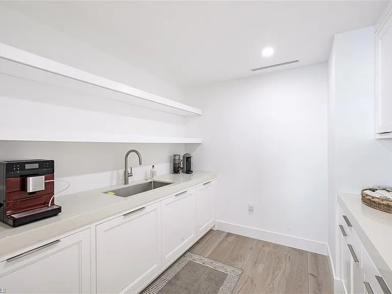 13935 Old Coast Rd #1703 — Photo 6