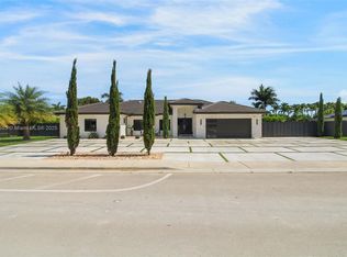 Redlands Cove, Homestead, FL 33030