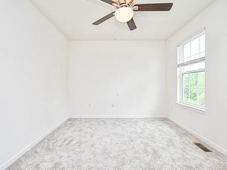 8453 Forest Valley Dr — Photo 43