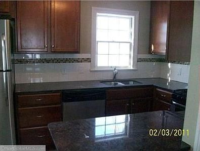 5th image of 3438 Johnson St NE