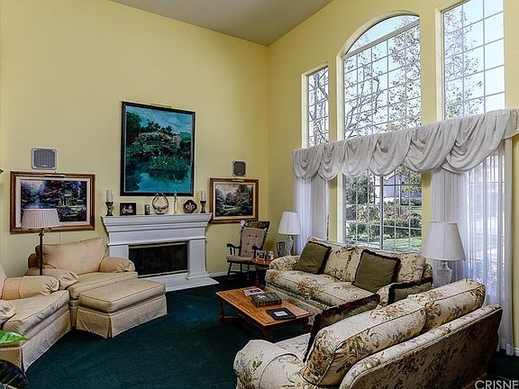 3rd image of 562 Meadowrun St