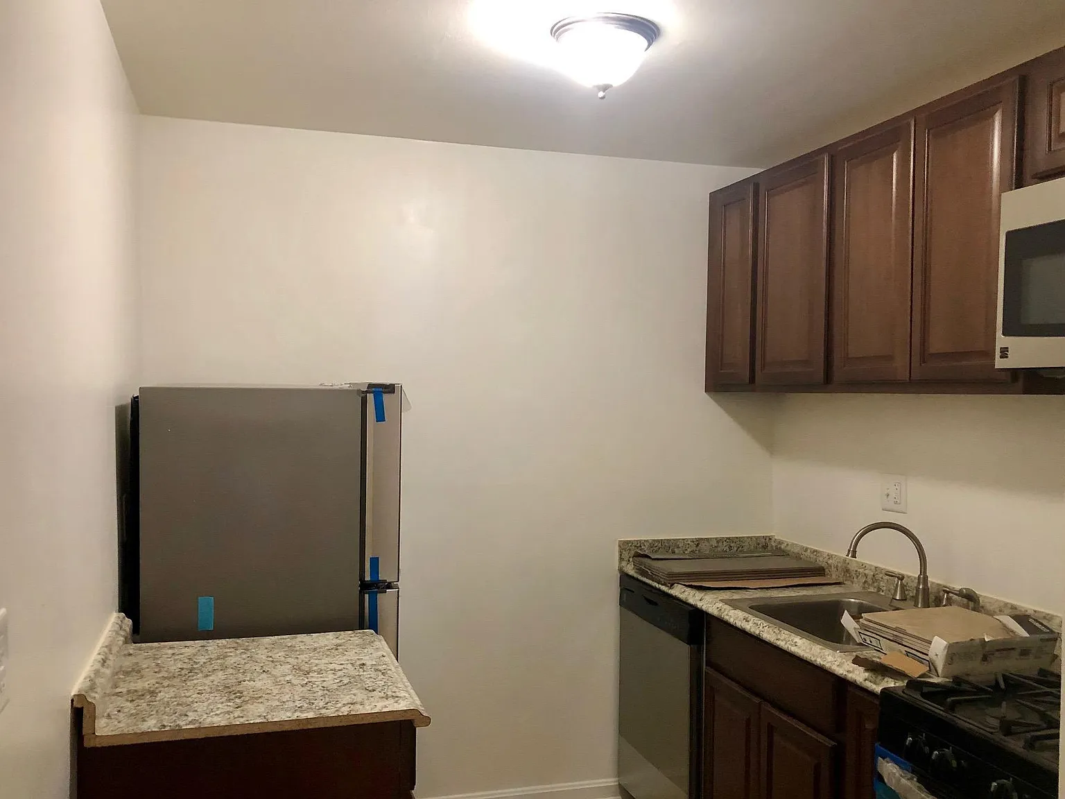 Studio, 449 sqft, $1,275 — Photo 3