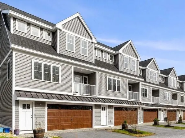 293 Peverly Hill Rd #2, Portsmouth, NH 03801