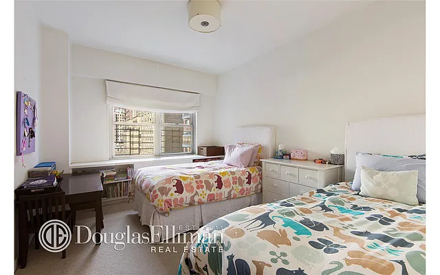 Sold by Douglas Elliman | media 22