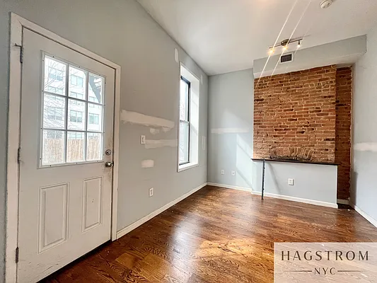 Rented by Hagstrom Management Inc | media 16