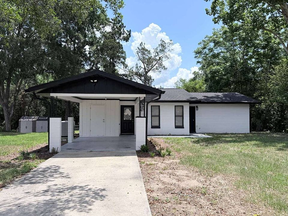 1st image of 11 Bahia Court Loop