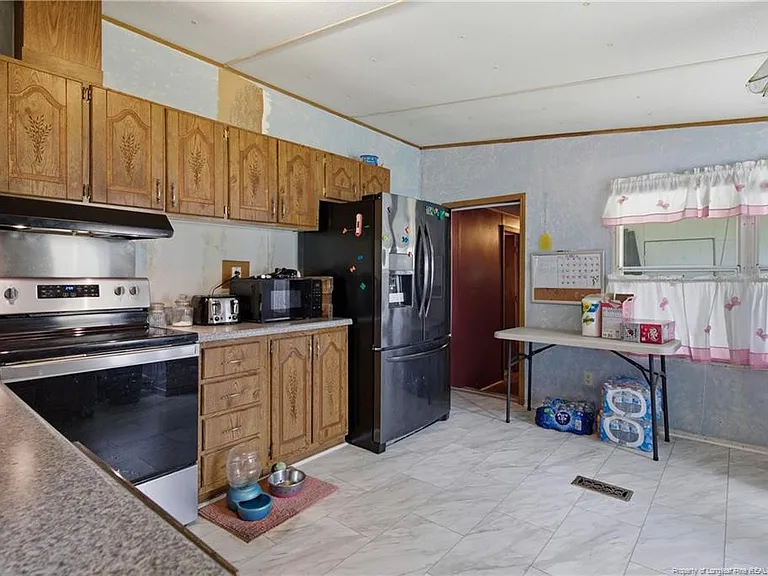 8637 Durant Nixon Rd — Photo 2