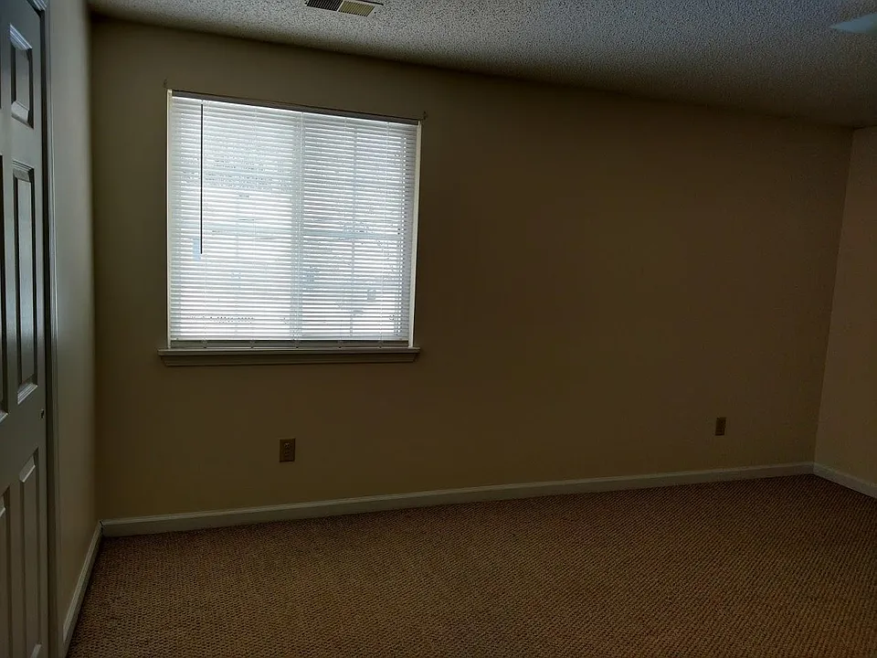 1st bedroom