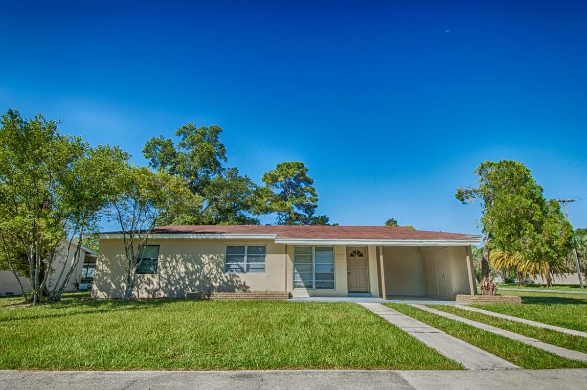 938 Saxon Blvd, Deltona, FL 32725 Zillow