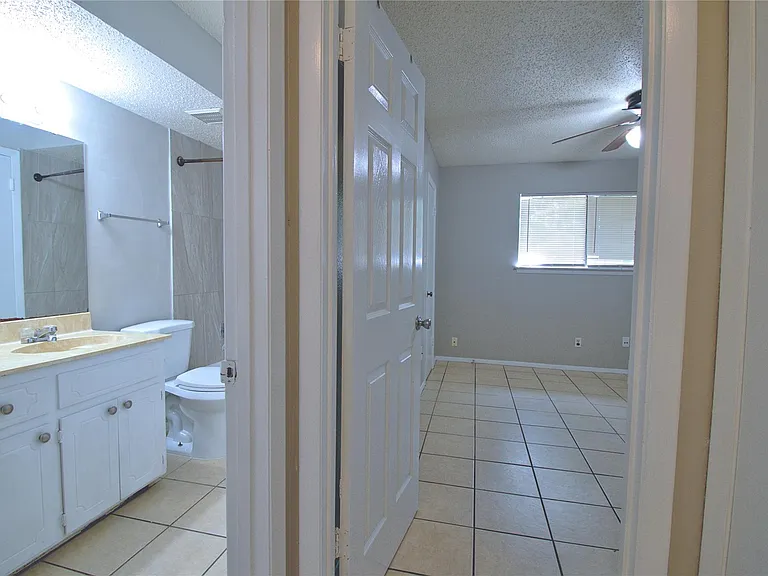 1707 Onion Creek Village Dr #A — Photo 8