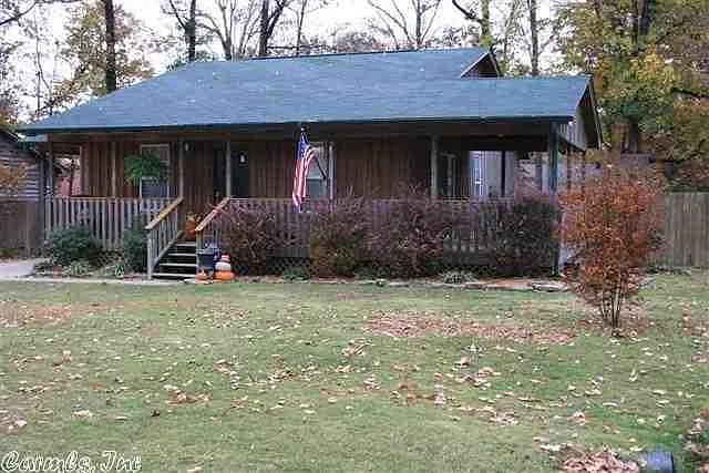 108 Cottonwood Ave