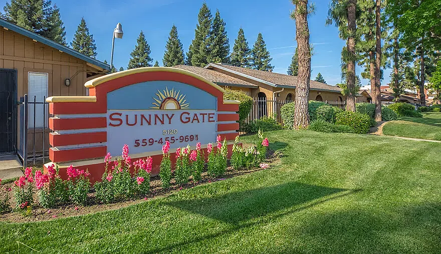 Sunny Gate Apartments